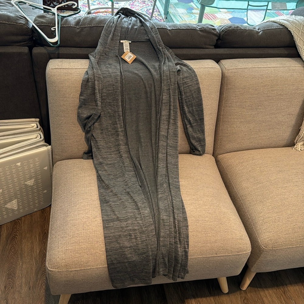 long tie grey cardigan